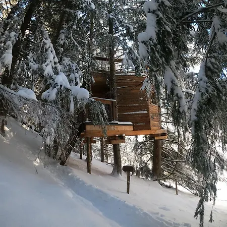 Dans Les Arbres De Valmo'insolite Οργανωμένο κάμπινγκ Valmorel